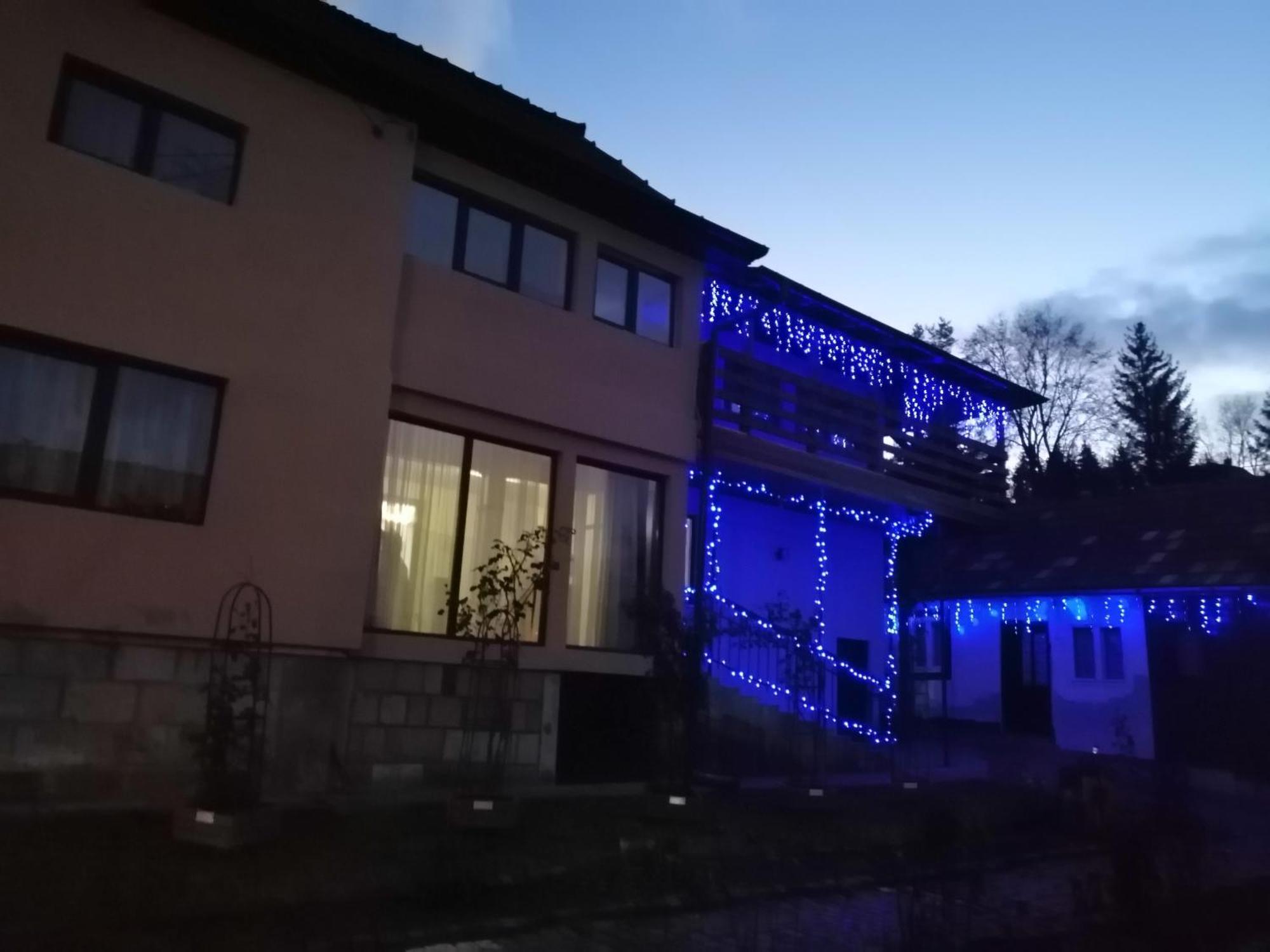 Topliţa Casa Alex酒店 外观 照片
